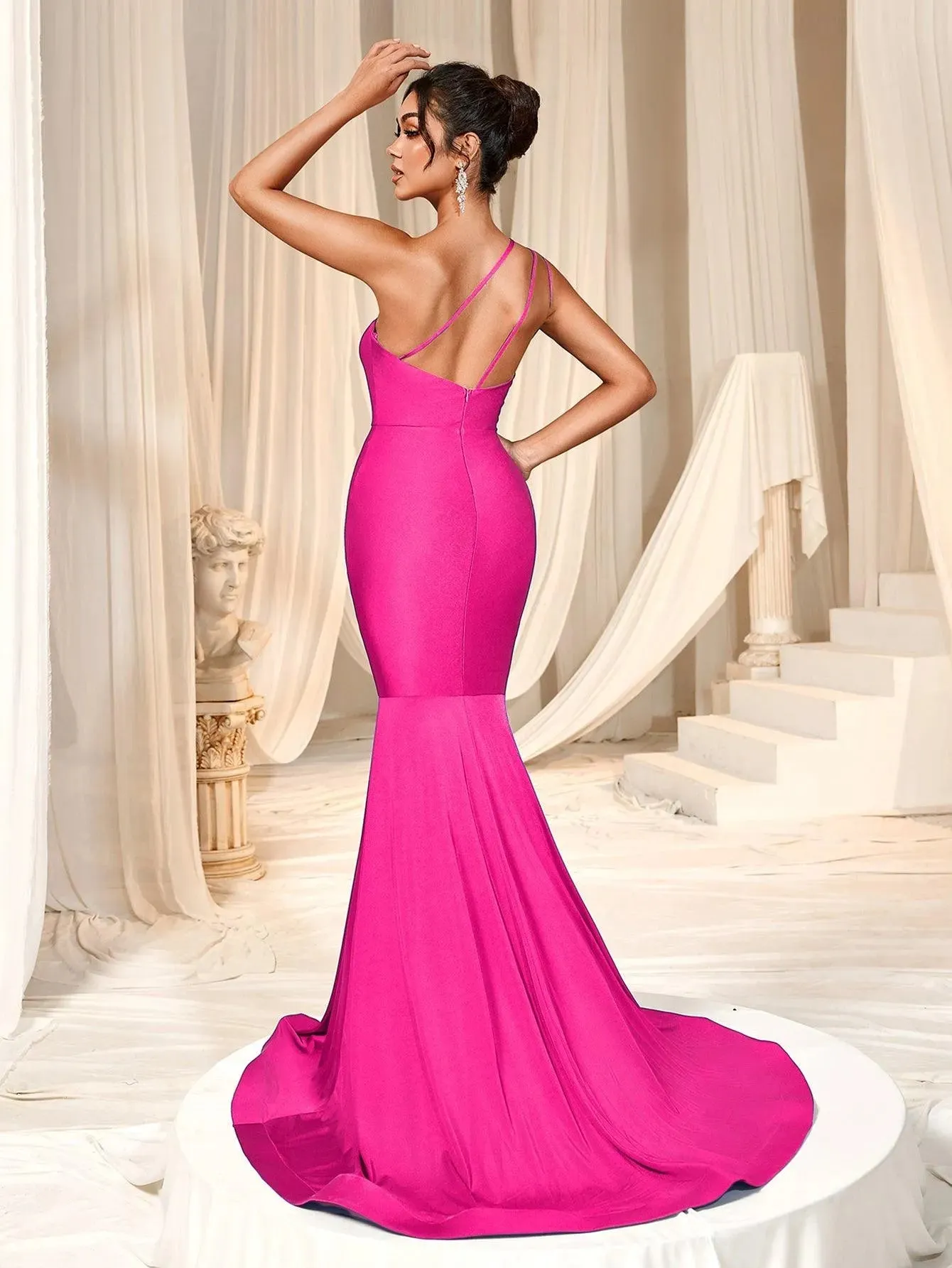 Elegant One Shoulder Mermaid Hem Formal Dresses