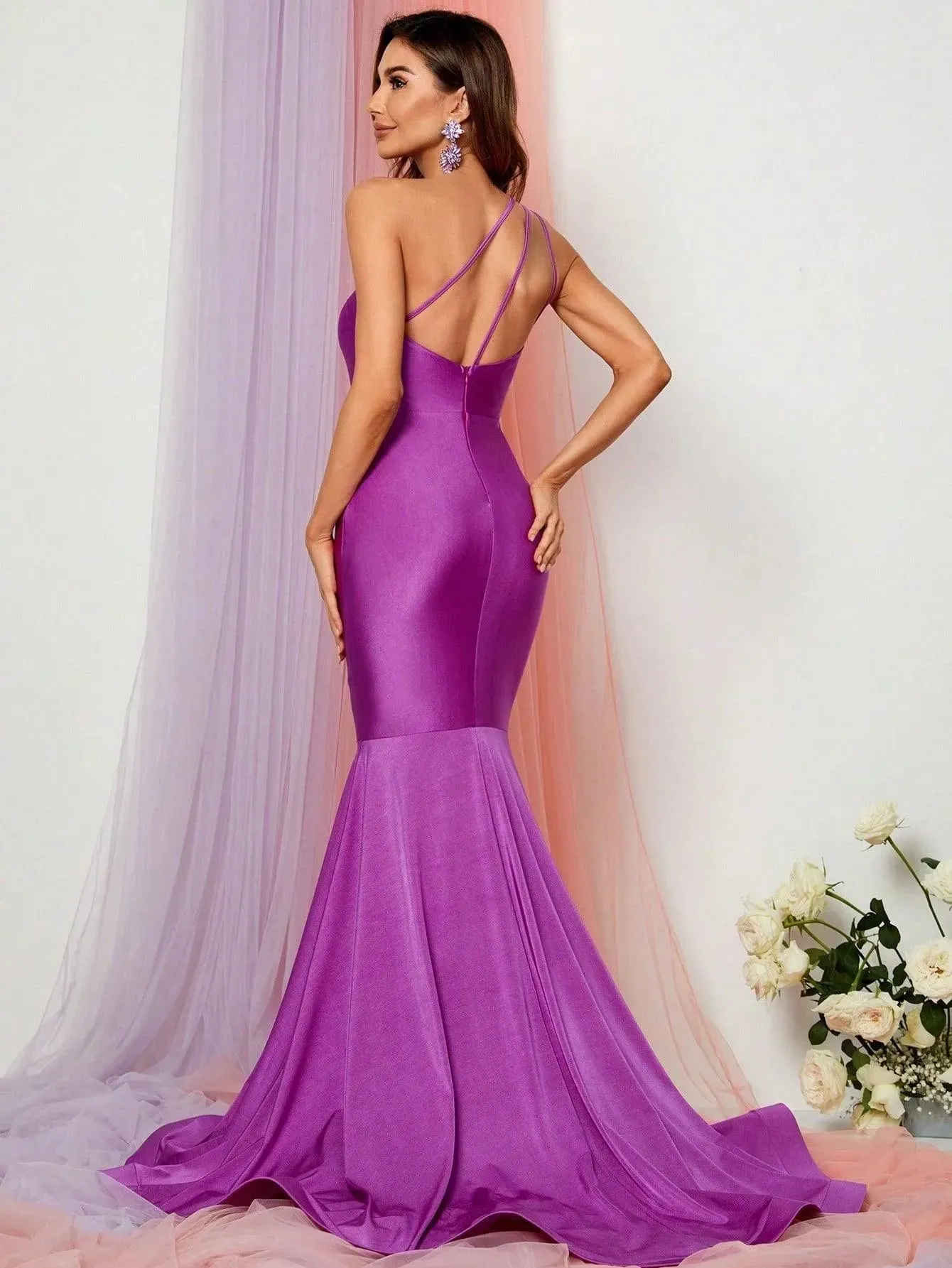 Elegant One Shoulder Mermaid Hem Formal Dresses