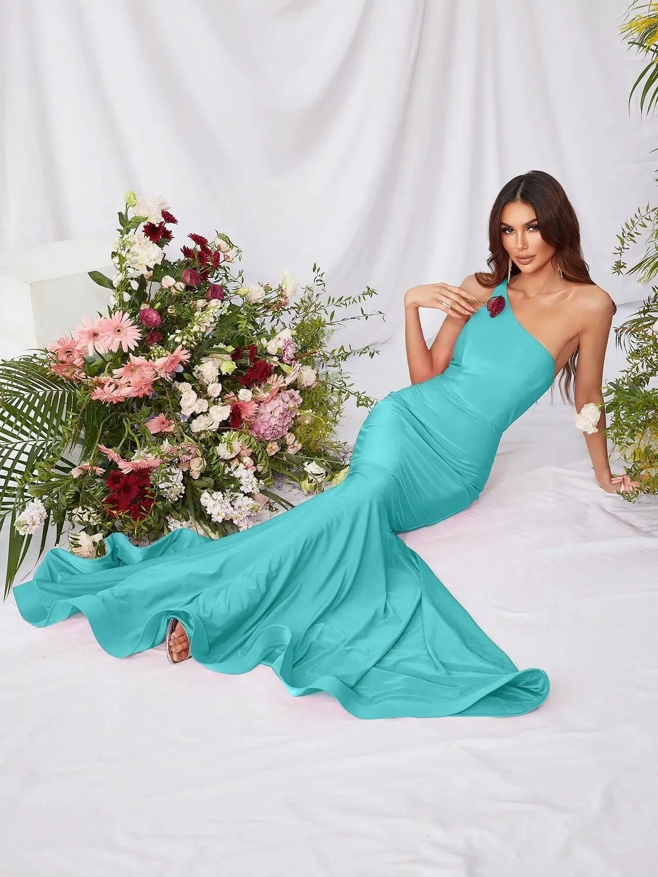 Elegant One Shoulder Mermaid Hem Formal Dresses